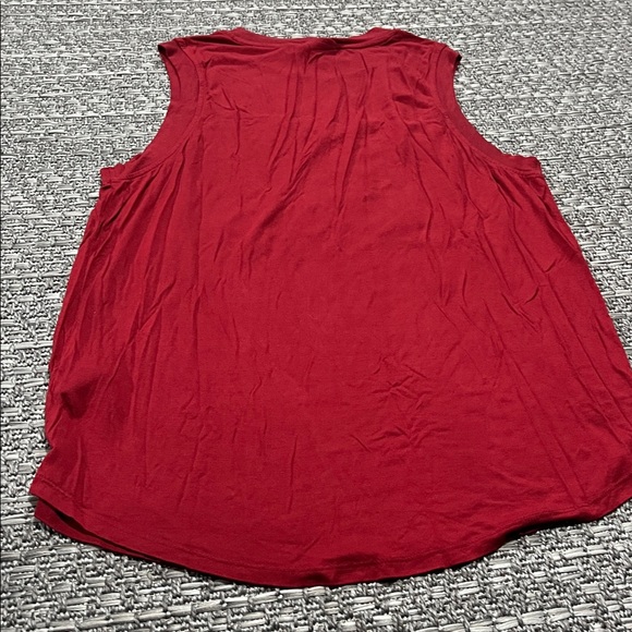 READ Ivy Park | Red Muscle Tee - Picture 8 of 10